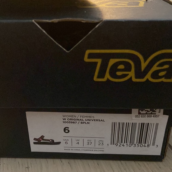 Black with Design Teva Sandals - Picture 4 of 4